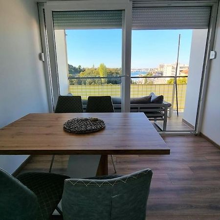 Appartamento Sea View Balcony And Parking Zara Esterno foto